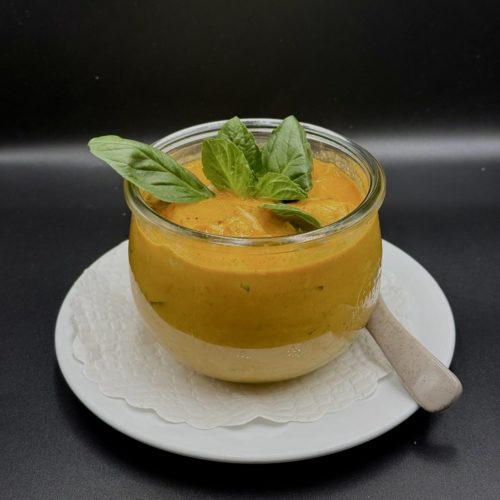 Crevettes au curry rouge